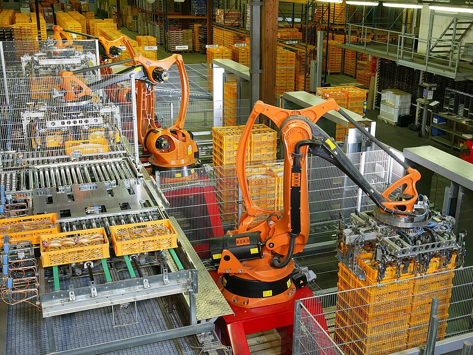 Manufacturing & Control operations context — scenario “Manufacturing & Control Machine Programming Change Log Agent” runs as a detached NeuralOps agent.
